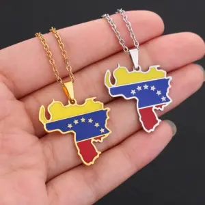 COLLAR CADENA DE ACERO INOXIDABLE CON DIJE BANDERA DE VENEZUELA DE DAMA