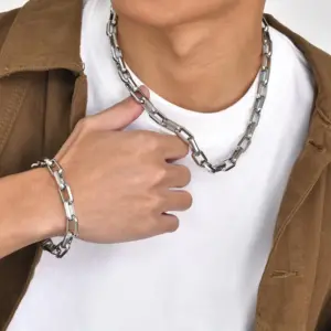 SET CADENA DE ACERO TITANIO Y PULSERA ESTILO ROCK