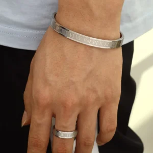 SET BRAZALETE PULSERA DE ACERO TITANIO CON NUMEROS ROMANOS