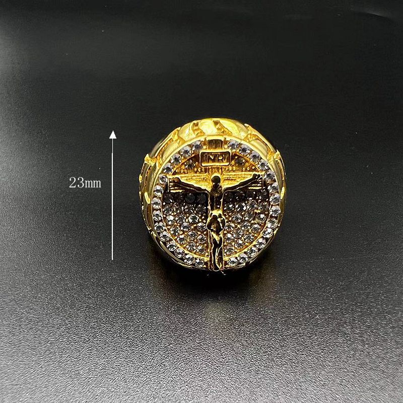 ANILLO DE ACERO TITANIO CON DIJE DE CRUZ - Imagen 3
