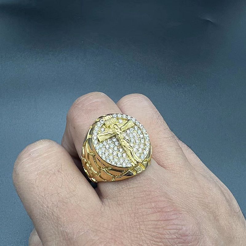 ANILLO DE ACERO TITANIO CON DIJE DE CRUZ - Imagen 4