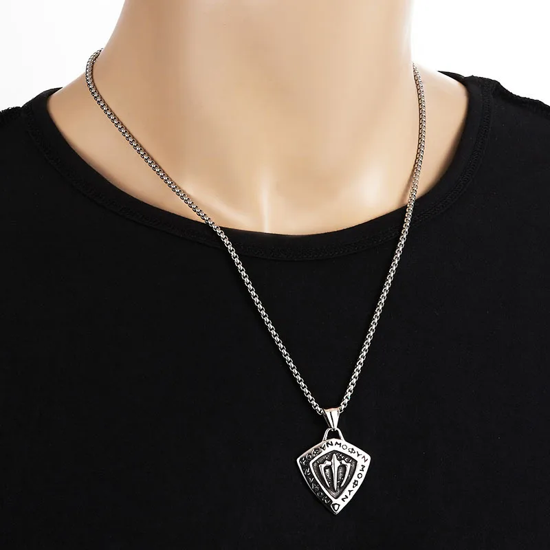 COLLAR CADENA DE ACERO TITANIO CON DIJE ESCUDO CON TRIDENTE - Imagen 2